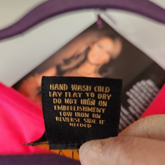 Iman bold pink sequin blouse size medium - Picture 4 of 5